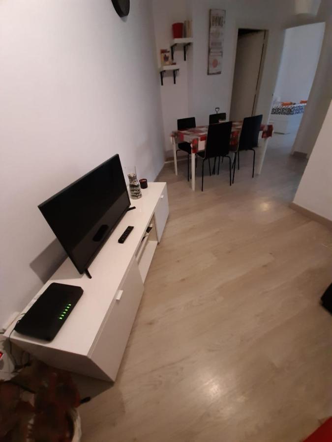 Appartamento Apartamento Con Encanto "Larios Street" Málaga Esterno foto