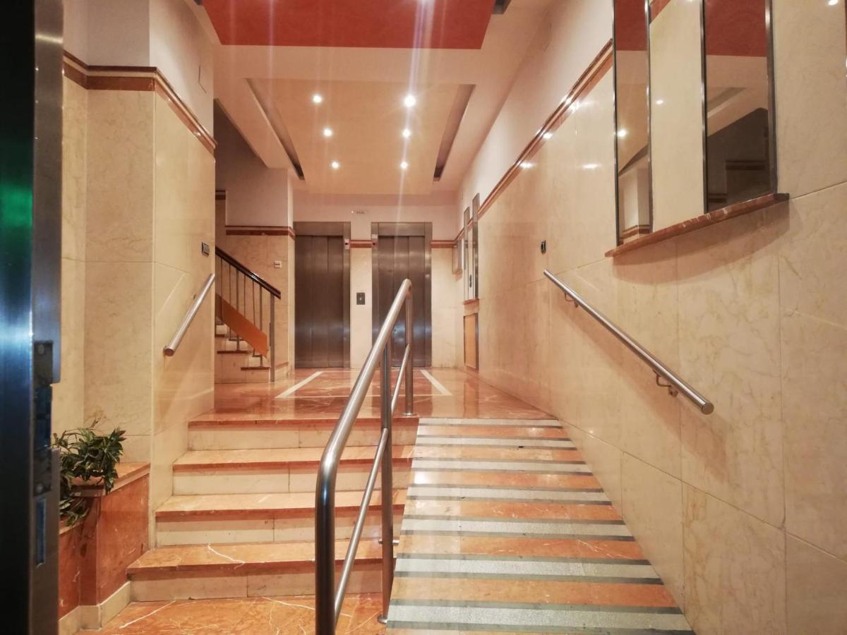 Appartamento Apartamento Con Encanto "Larios Street" Málaga Esterno foto
