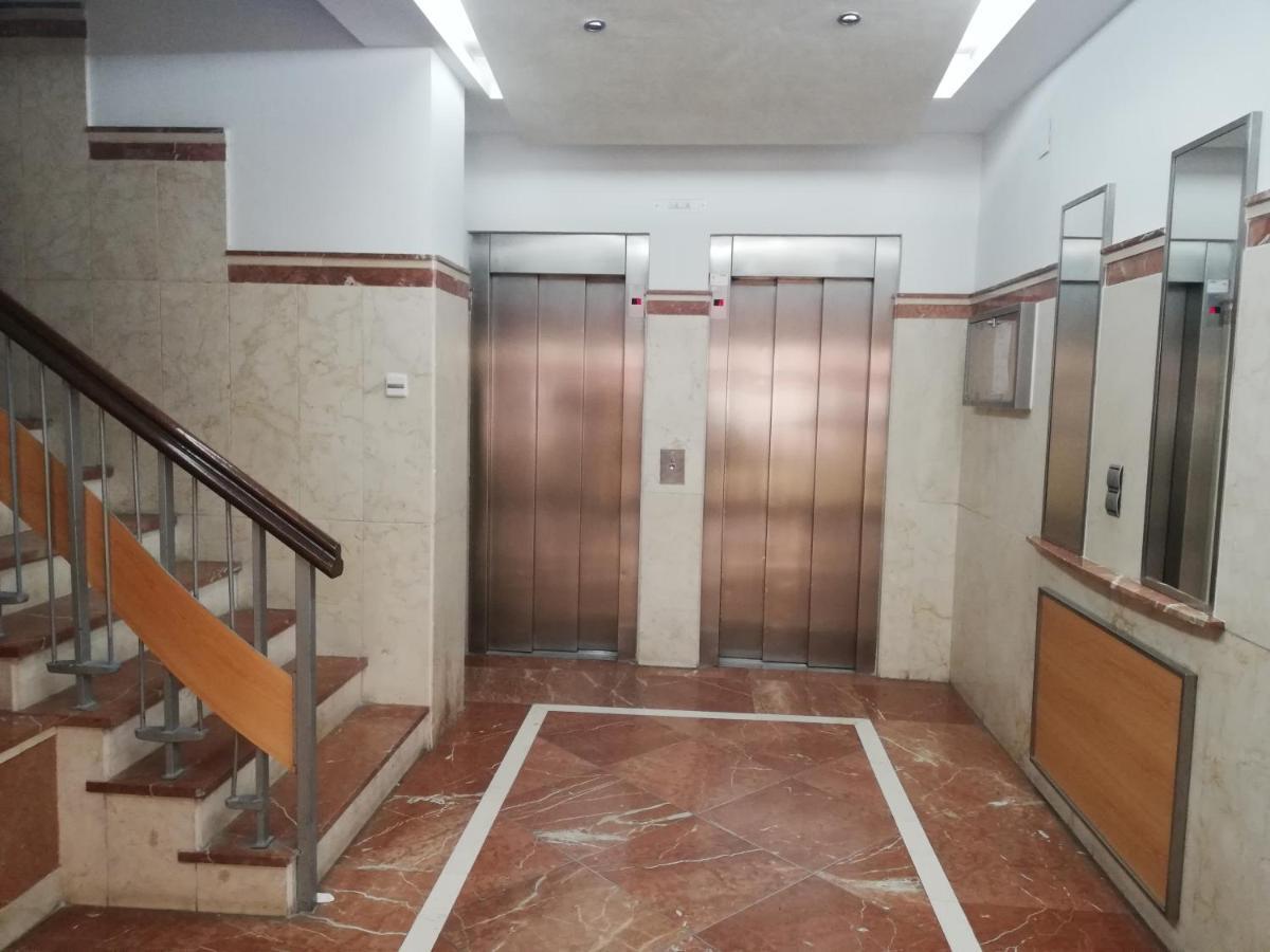 Appartamento Apartamento Con Encanto "Larios Street" Málaga Esterno foto